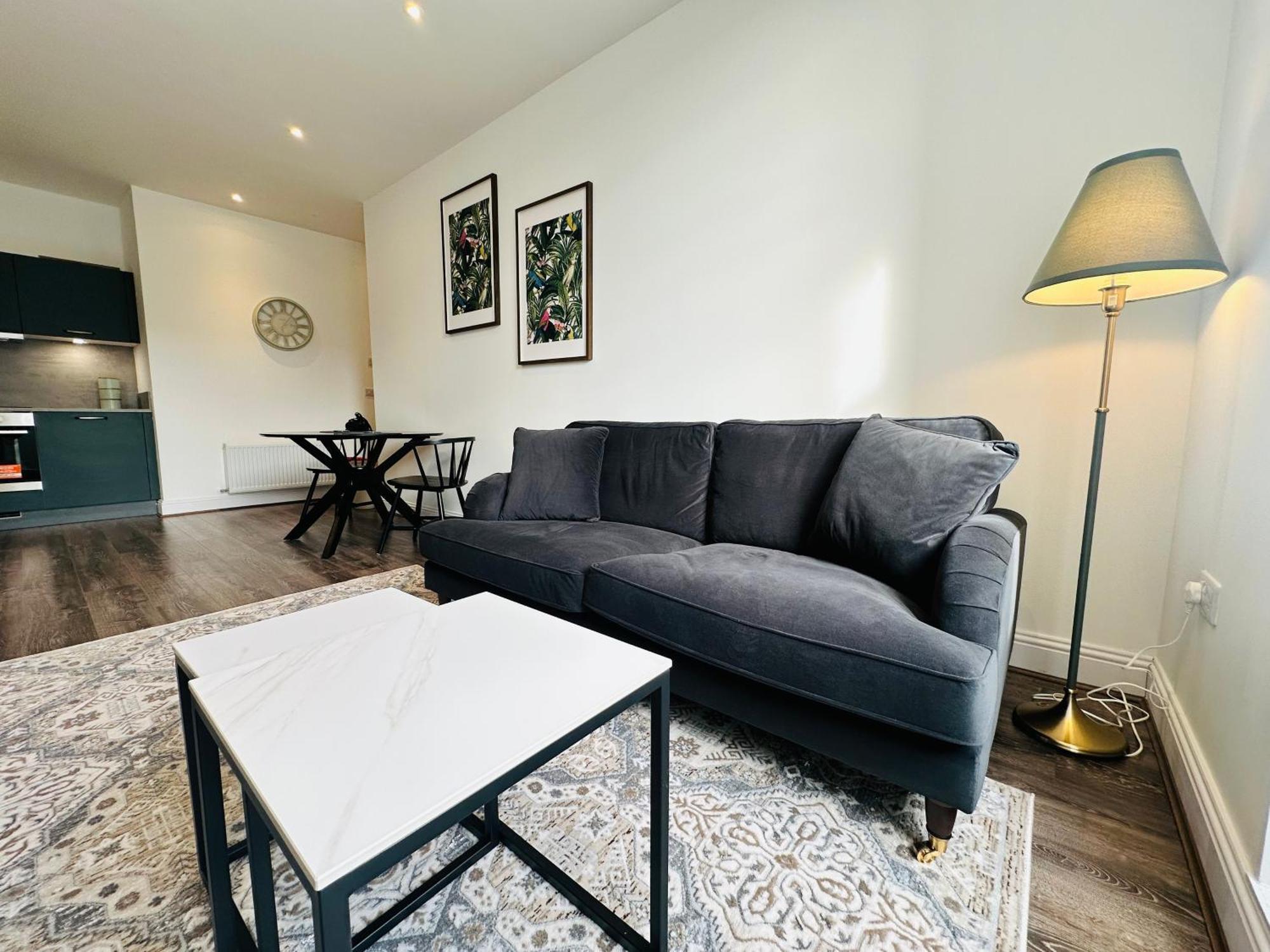Barnet House Serviced Apartments ดันเฟิร์มลิน ภายนอก รูปภาพ