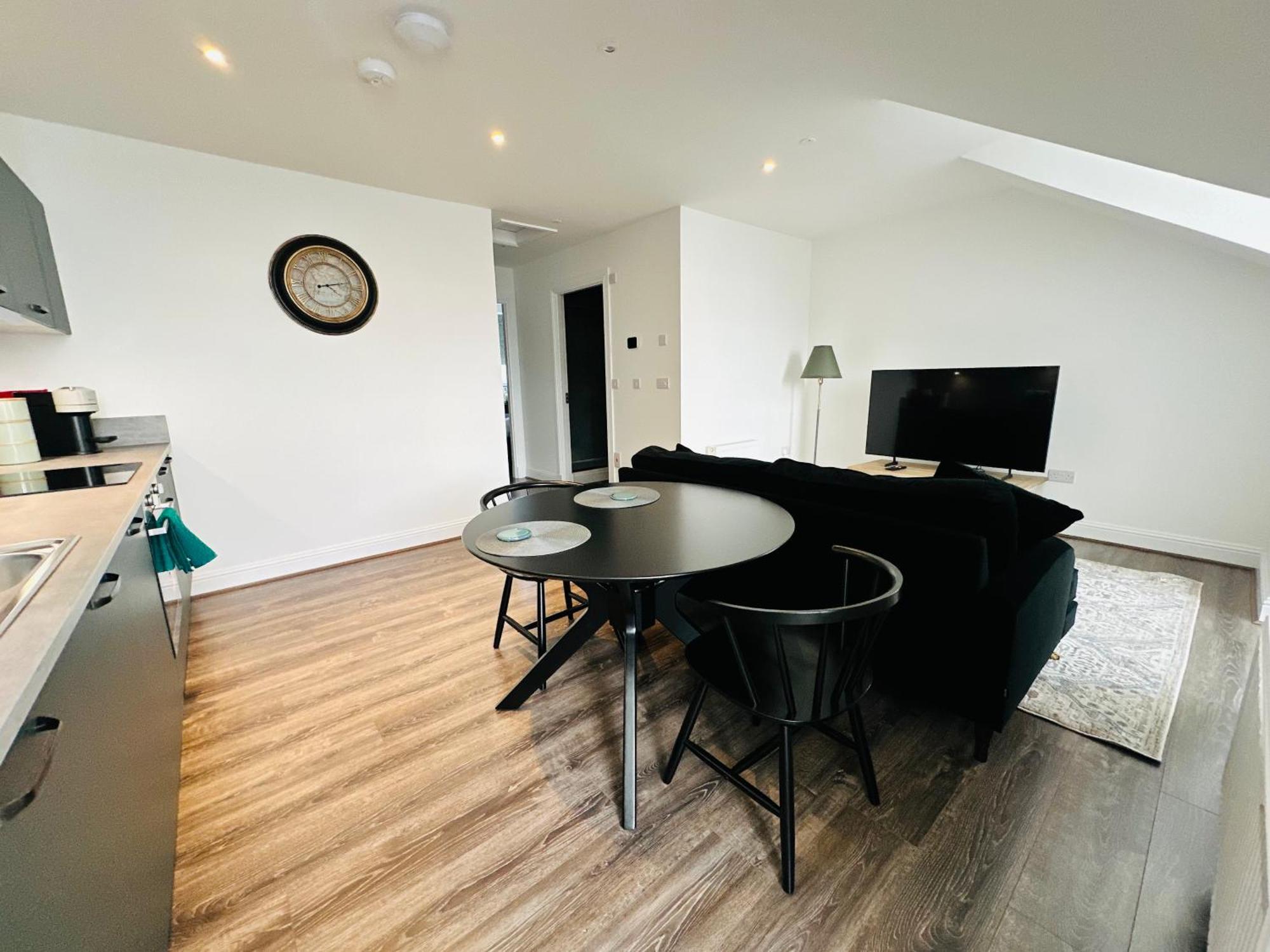 Barnet House Serviced Apartments ดันเฟิร์มลิน ภายนอก รูปภาพ