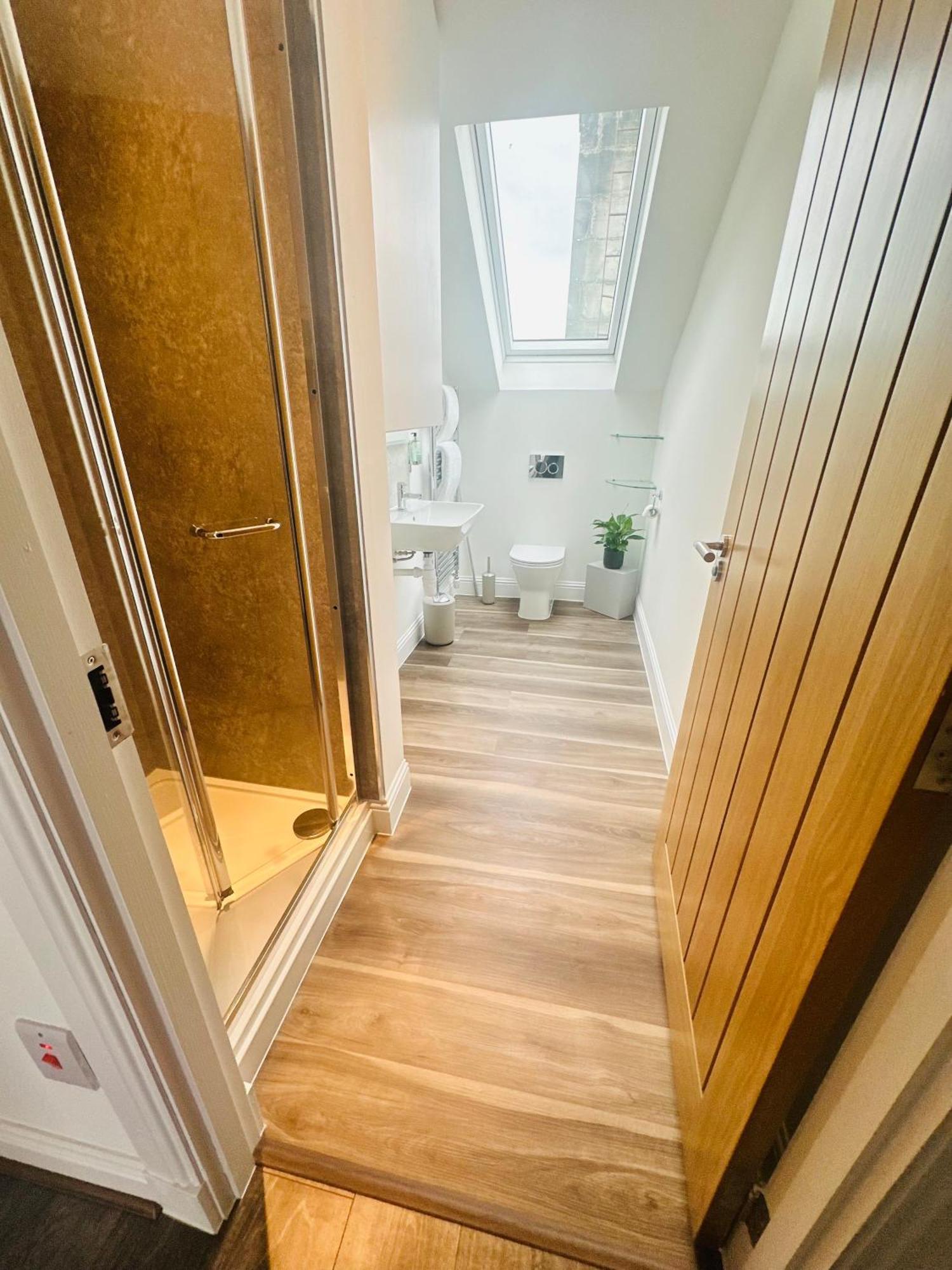 Barnet House Serviced Apartments ดันเฟิร์มลิน ภายนอก รูปภาพ