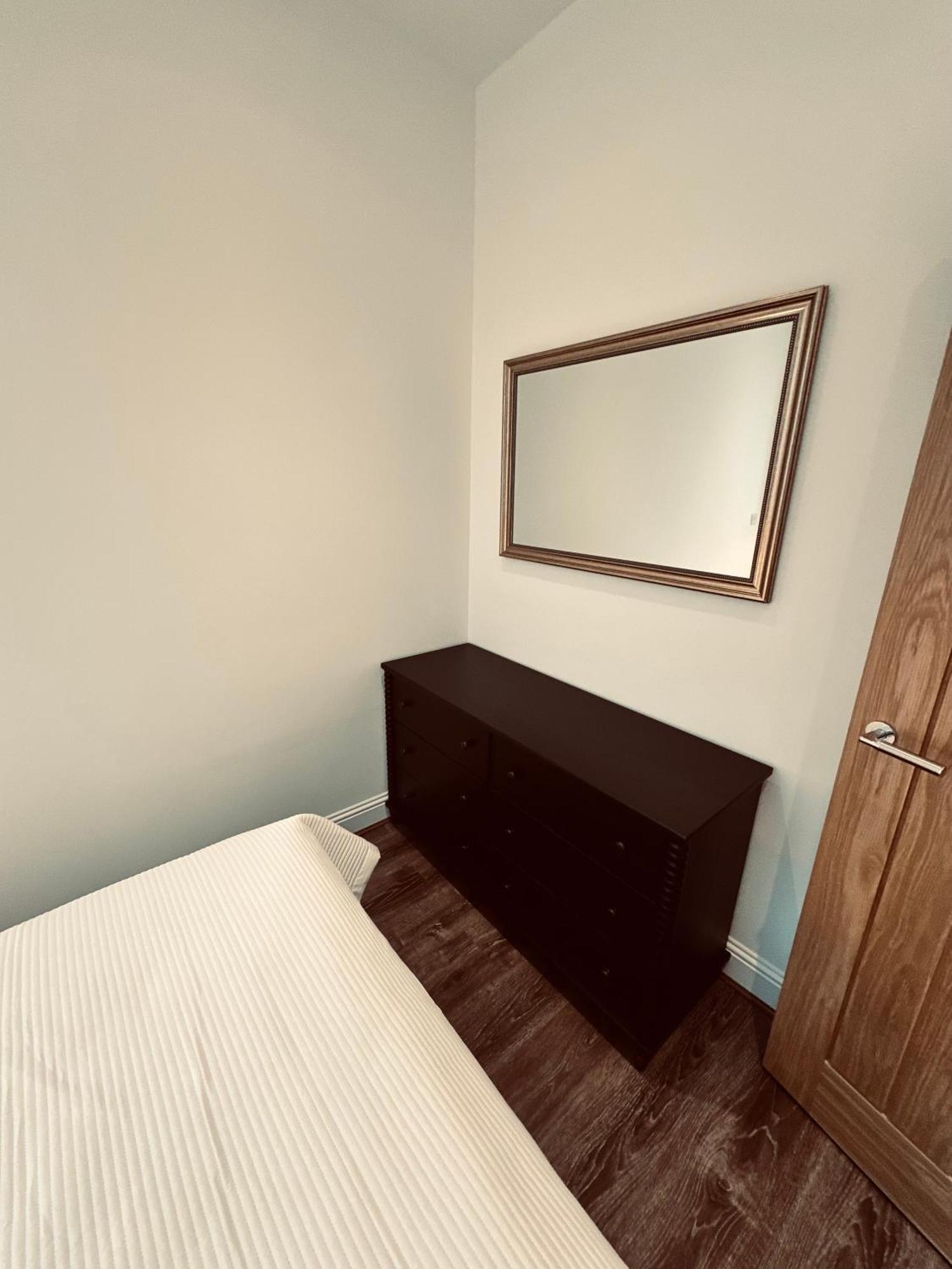 Barnet House Serviced Apartments ดันเฟิร์มลิน ภายนอก รูปภาพ