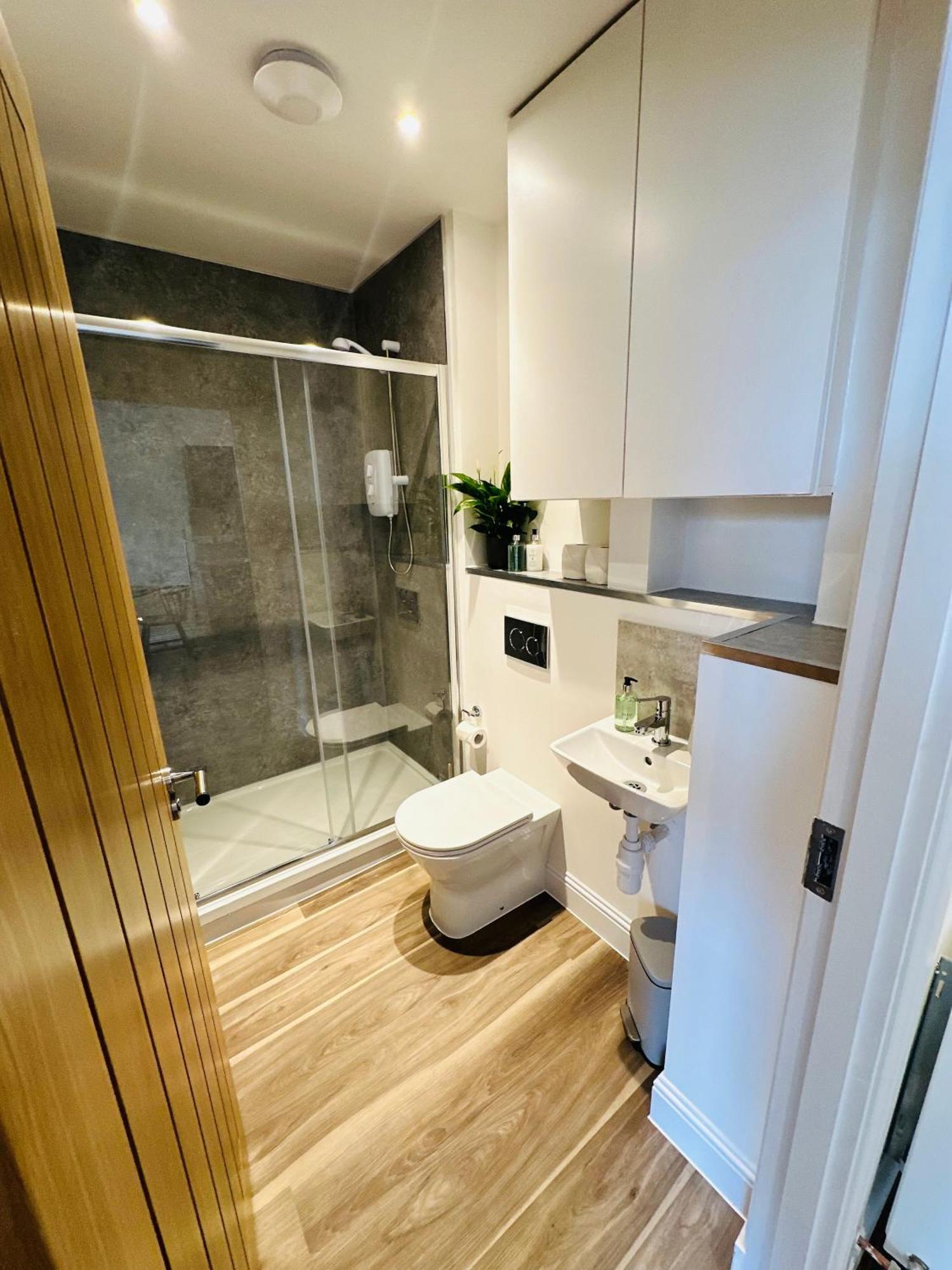 Barnet House Serviced Apartments ดันเฟิร์มลิน ภายนอก รูปภาพ